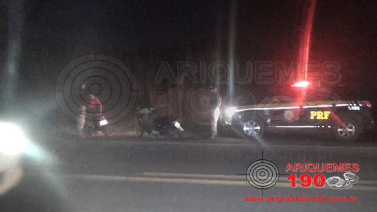 MULHER E CRIANÇA FICAM FERIDAS APÓS ACIDENTE CAUSADO POR BURACO NA BR-364 - News Rondônia