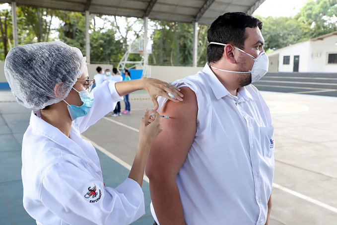 Dose de reforço para os profissionais da saúde começa neste sábado (25) - News Rondônia