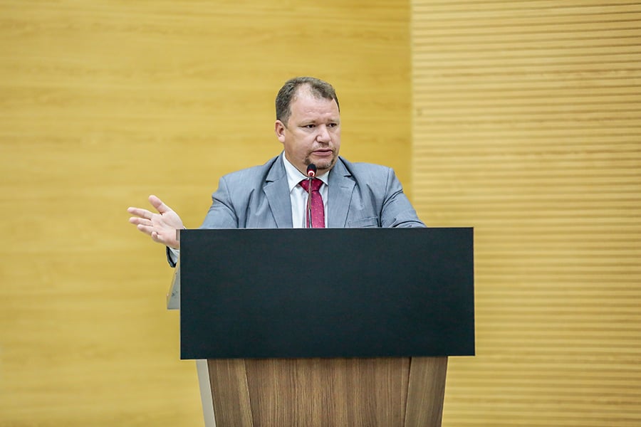 Deputado Dr. Neidson relata tomada de providências por parte da Sesau em relação a demandas do Hospital de Extrema - News Rondônia