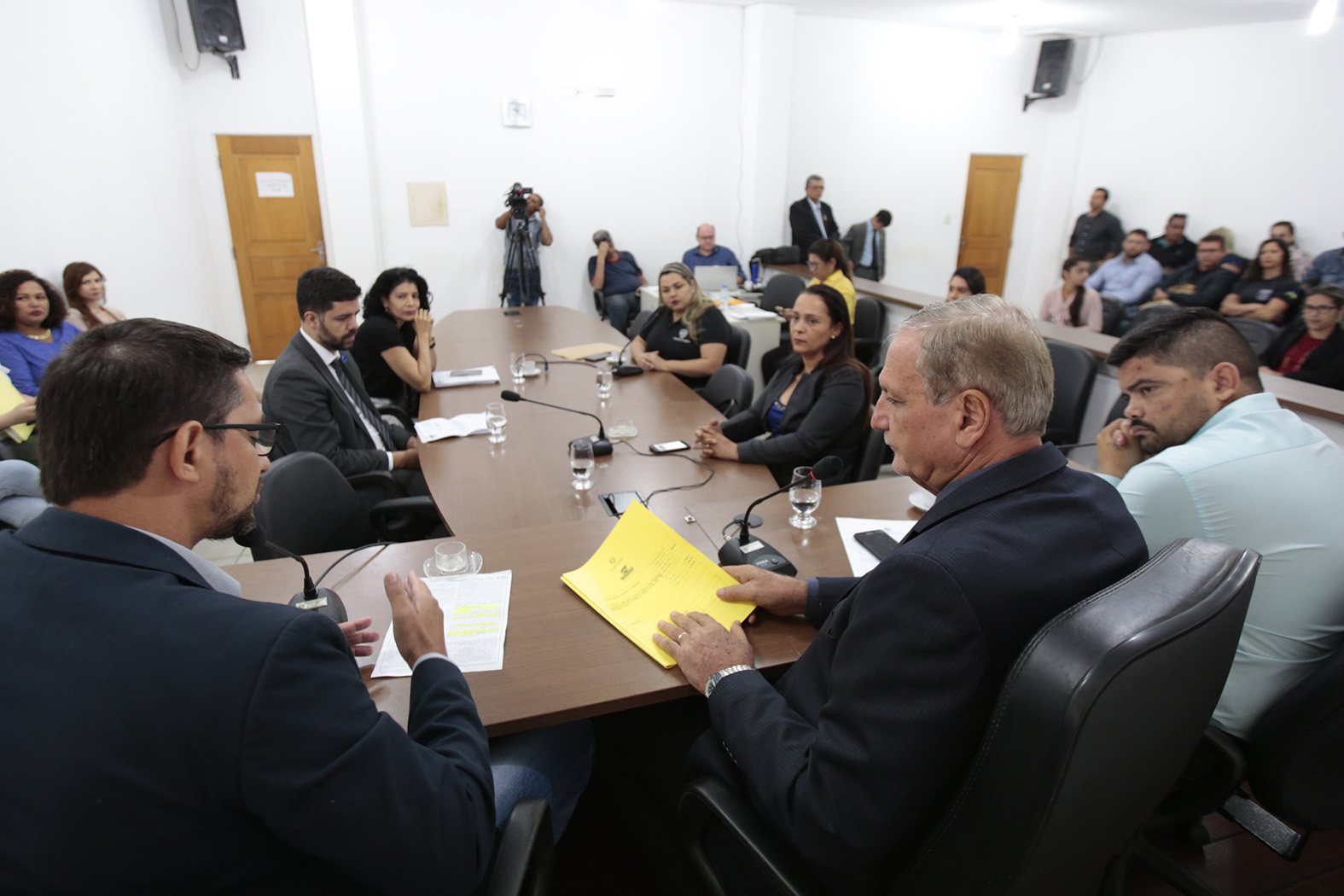 COMISSÃO APROVA PROJETO DE LEI QUE LIBERA PORTE DE ARMA A SOCIOEDUCADORES VAI À VOTAÇÃO PLENÁRIA - News Rondônia