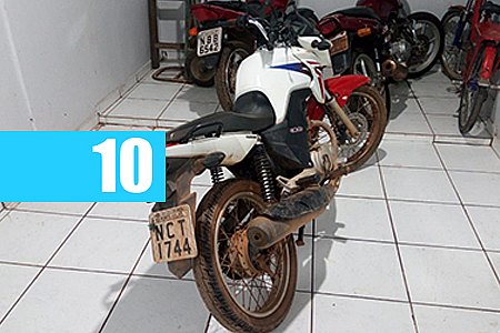 CASAL INFRATOR É DETIDO COM MOTOCICLETA ROUBADA E DROGA NO BAIRRO TEIXEIRÃO - News Rondônia