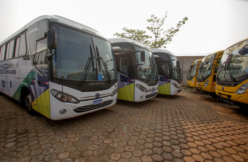 Mais de 30 ônibus são entregues às escolas estaduais para transporte e intercâmbio turístico em Rondônia - News Rondônia