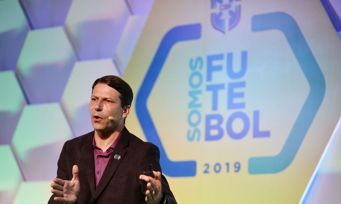 Leonardo Gaciba não comanda mais a comissão de arbitragem da CBF - News Rondônia