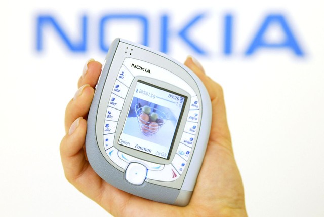 NOKIA, XUXA E SILVIO SANTOS: RELEMBRE OS CELULARES MAIS CURIOSOS DO MUNDO - News Rondônia