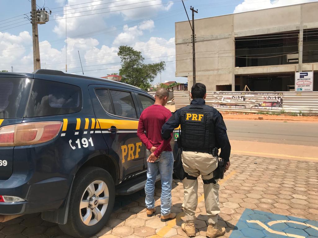 POLÍCIA FLAGRA MOTORISTA EM SITUAÇÃO DE EMBRIAGUEZ NA BR-364 - News Rondônia