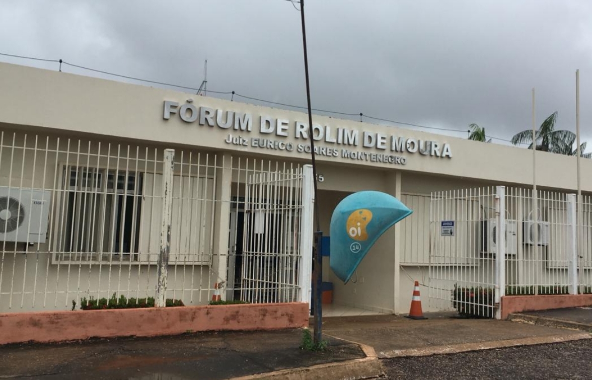 ADVOGADOS DO SINSEZMAT INICIAM EXECUÇÃO EM AÇÃO DE GRATIFICAÇÃO CONTINUADA DE PROFESSORA DE ROLIM - News Rondônia