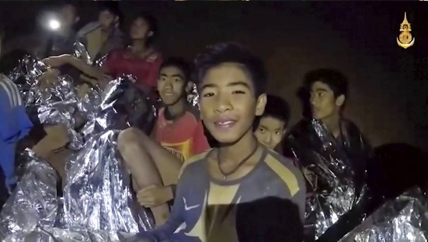 TODOS OS MENINOS E O TÉCNICO SÃO RETIRADOS DE CAVERNA NA TAILÂNDIA - News Rondônia