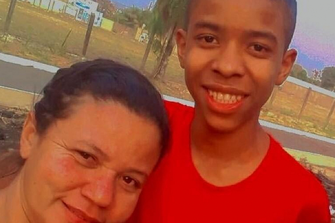 Mãe diz que escola mentiu sobre morte de aluno em cachoeira de Chapada - News Rondônia