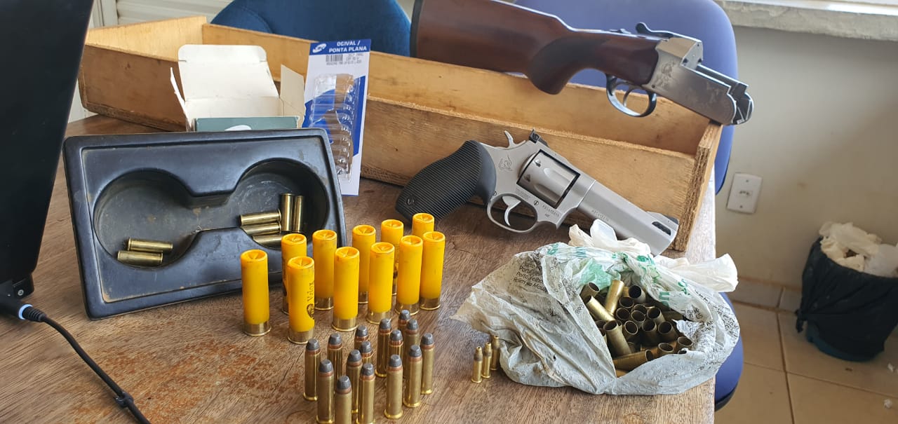 Em Porto Velho/RO, PRF apreende duas armas de fogo e uma motocicleta adulterada - News Rondônia