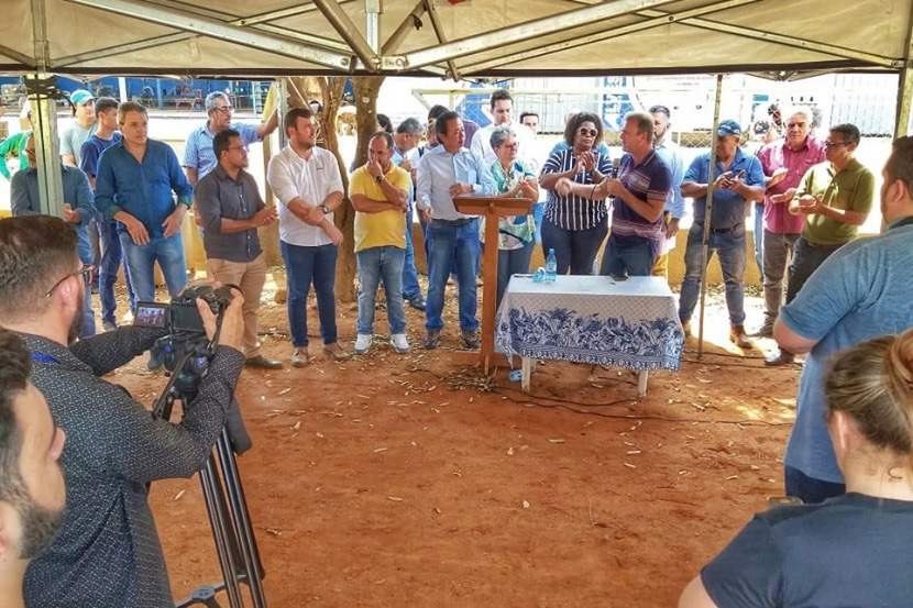 LUIZINHO GOEBEL PARTICIPA DO LANÇAMENTO DAS OBRAS DE PAVIMENTAÇÃO ASFÁLTICA EM VILHENA - News Rondônia