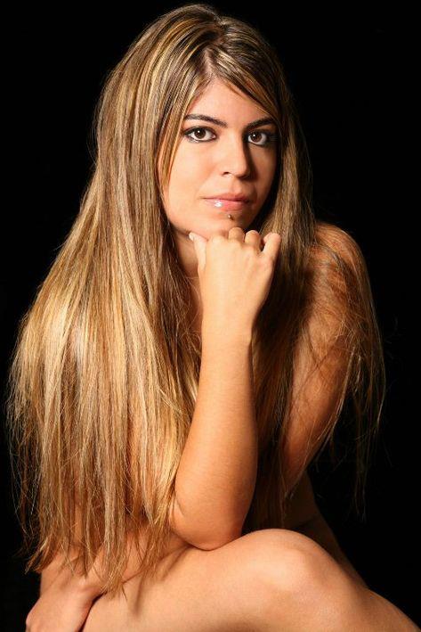 BRUNA SURFISTINHA PARA BOLSONARO: CUIDE DA MORAL DA PRÓPRIA FAMÍLIA - News Rondônia