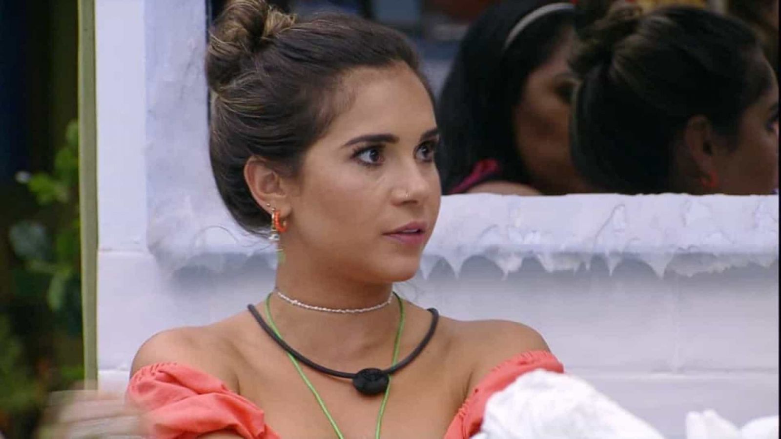 GISELLY DISCUTE COM PRIOR E SE DESENTENDE COM THELMA EM FESTA DO 'BBB' - News Rondônia