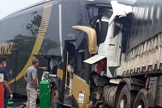 IDENTIFICADOS - Motoristas que morreram em colisão entre carreta e ônibus na BR-364 - News Rondônia