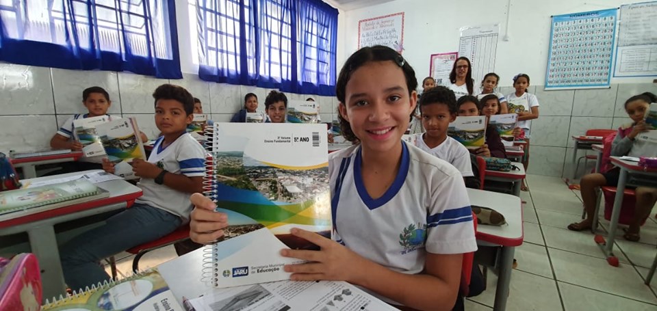 COM RECURSO PRÓPRIO, PREFEITURA DE JARU IMPLANTA UM DOS MELHORES SISTEMAS DE ENSINO DO BRASIL EM 100% DAS ESCOLAS MUNICIPAIS - News Rondônia