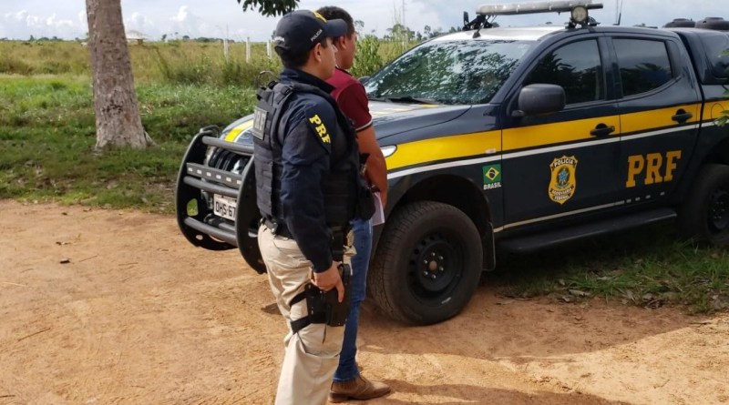 PRF PRENDE DOIS FORAGIDOS DA JUSTIÇA EM GUAJARÁ-MIRIM - News Rondônia