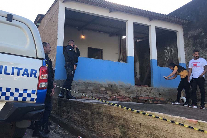 URGENTE - Homem é morto com várias facadas no bairro Tucumanzal - News Rondônia