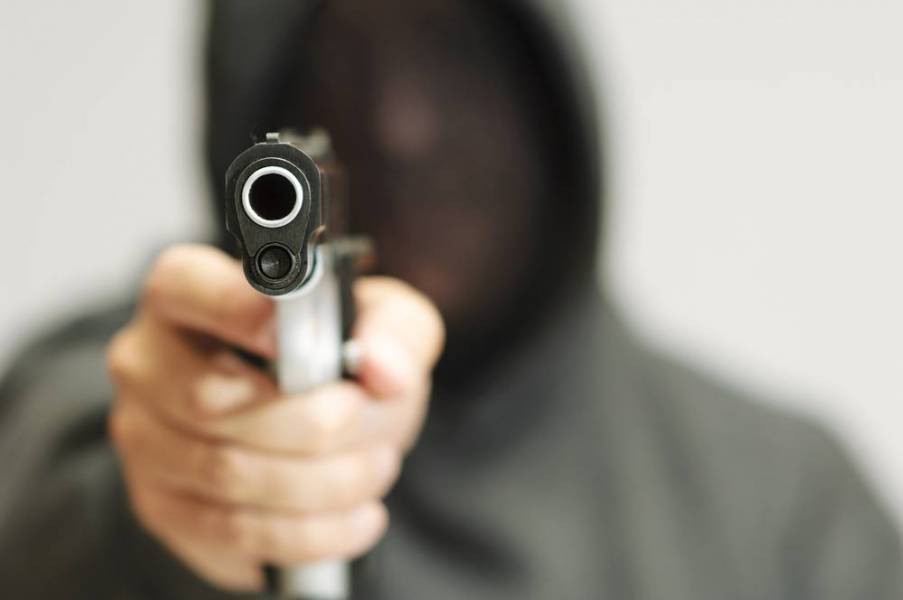HOMEM ARMADO SEQUESTRA ÔNIBUS E JUSTIFICA: TENTATIVA DE ROUBO NÃO DEU CERTO, MAS NÃO VOU FICAR NO PREJUÍZO - News Rondônia