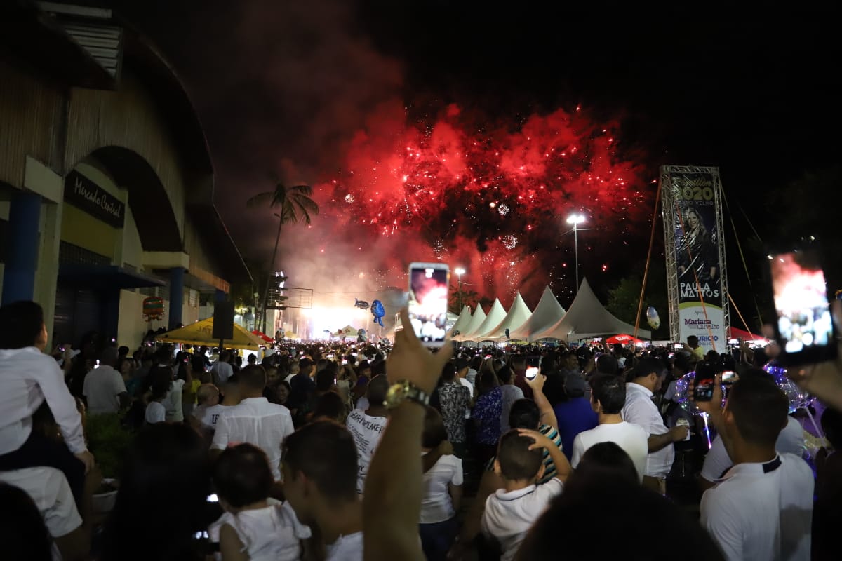 VIRADA DO ANO - MÚSICA E QUEIMA DE FOGOS ANIMARAM O RÉVEILLON DE PORTO VELHO - News Rondônia