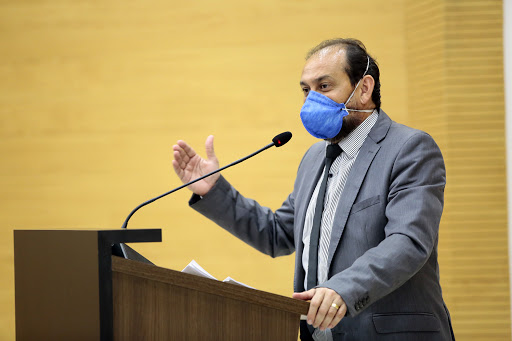 REMÉDIO É PALANQUE POLÍTICO, ENQUANTO OS BRASILEIROS COMUNS ENTOPEM HOSPITAIS, UTIS E CEMITÉRIOS - News Rondônia