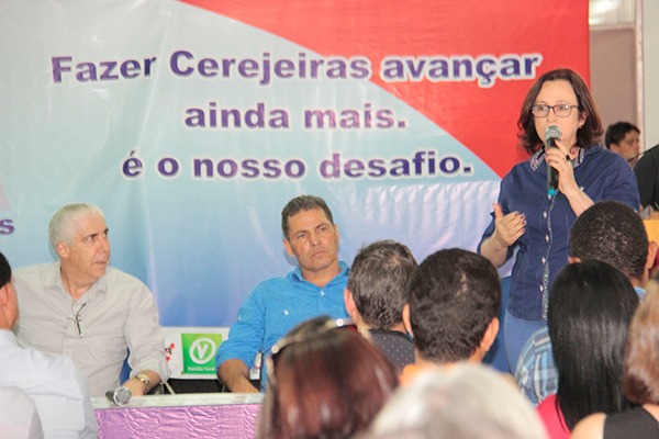 PREFEITO DE CEREJEIRAS RENUNCIA E VICE TOMA POSSE HOJE A NOITE - News Rondônia