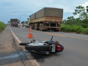 MOTOCICLISTA É PRESO APÓS TENTAR FUGIR DE ACIDENTE NA BR-364 EM VILHENA - News Rondônia