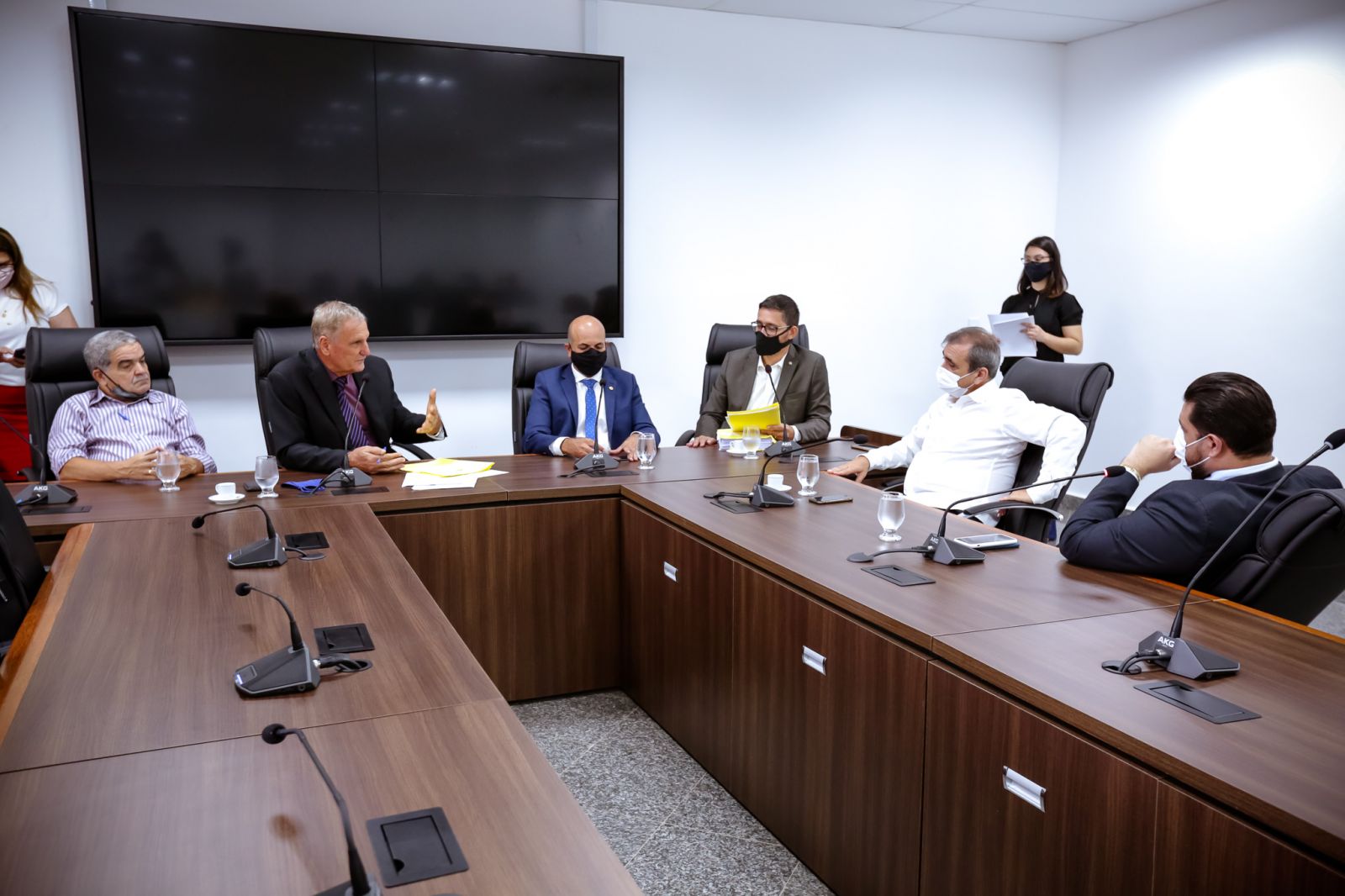 AÉLCIO DA TV participa de reuniões das comissões de Constituição e Justiça, Ind. e Comercio na ALE-RO e aprovam projetos - News Rondônia