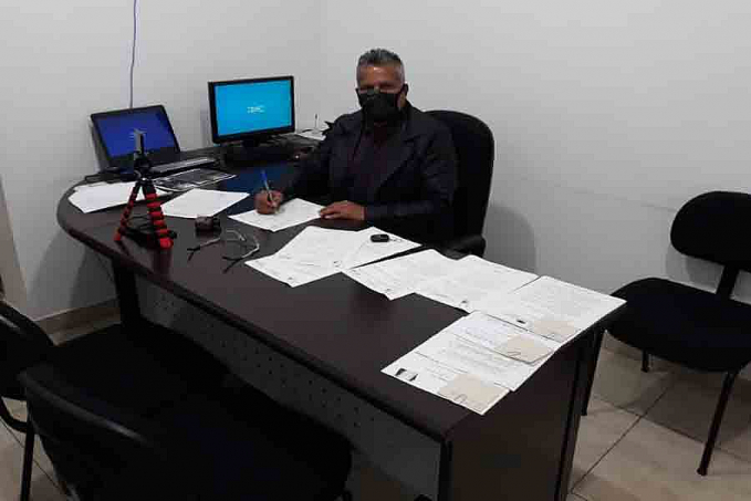 Vereador Valtinho Canuto protocola 8 pedidos de providência em seu gabinete - News Rondônia