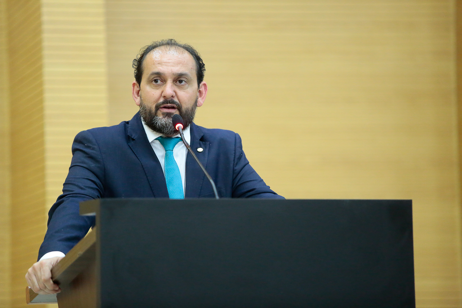 Presidente Laerte Gomes agradece por leitos de UTI em Ji-Paraná e reafirma erro em fechar o comércio - News Rondônia