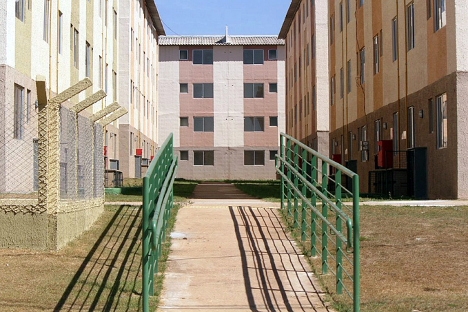 AMEAÇA DE MORTE - Mulher invade residência do ex-marido e afirma que vai buscar amigos do Morar Melhor - News Rondônia