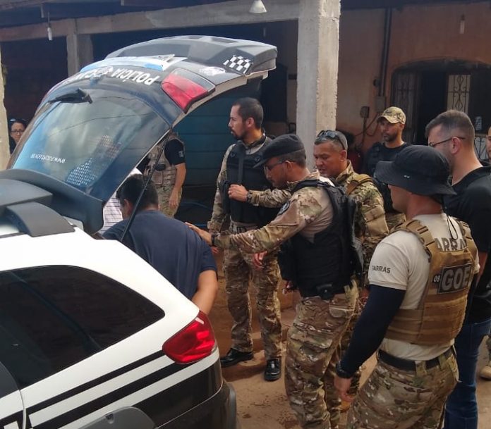 HOMEM MANTEVE FILHOS EM CÁRCERE E AMEAÇAVA QUEIMÁ-LOS SE EX-MULHER NÃO REATAR RELAÇÃO - News Rondônia