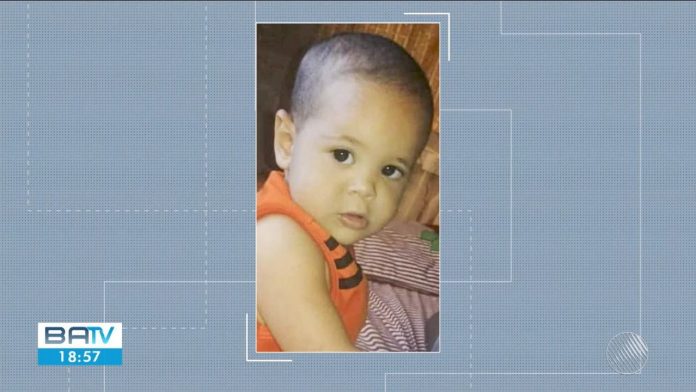 BEBÊ DE 1 ANOS E 8 MESES É ATROPELADO POR CAMINHÃO DO PAI E PIOR ACONTECE - News Rondônia
