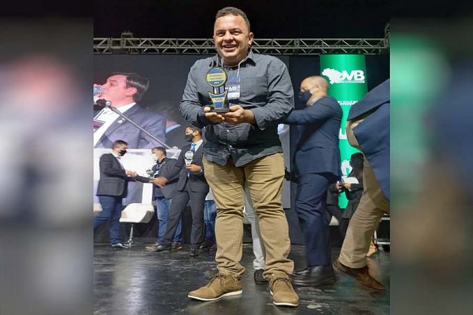 CACOAL - Dr. Paulo Henrique recebe Prêmio Nacional de destaque em Brasília, pela autoria da lei 4.721 - News Rondônia