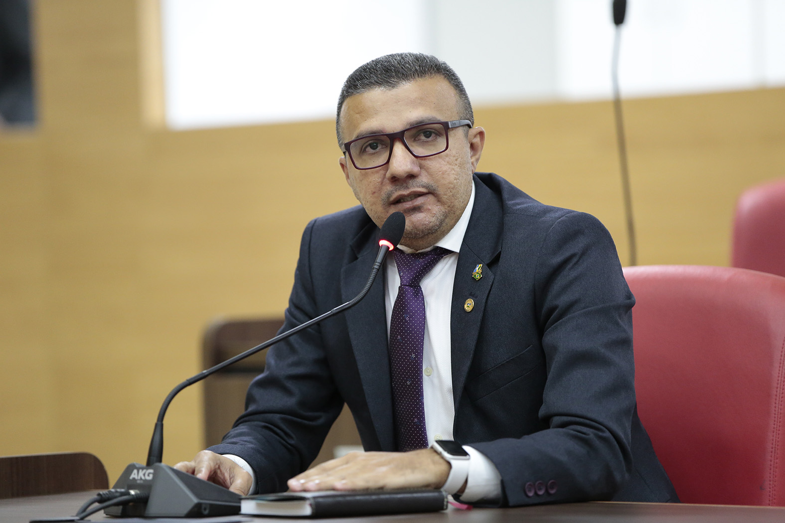 Aprovado projeto do deputado Alex Silva que garante acolher mulheres vítima de violência doméstica - News Rondônia