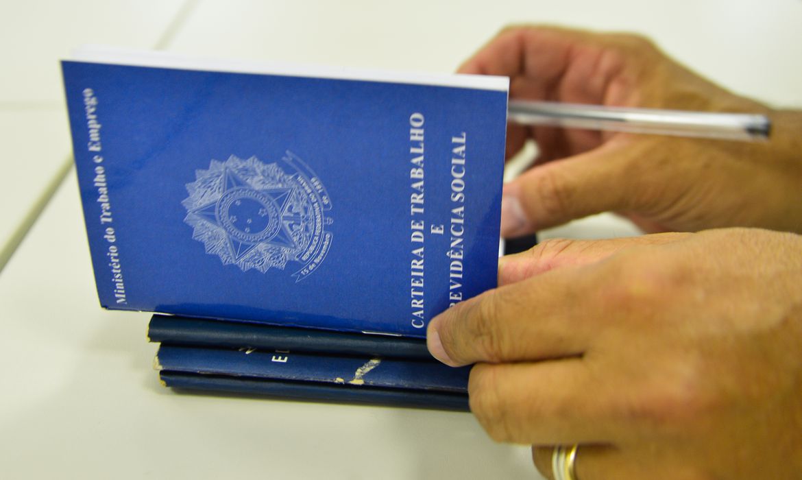 Menos da metade das pessoas em idade de trabalhar estão ocupadas - News Rondônia