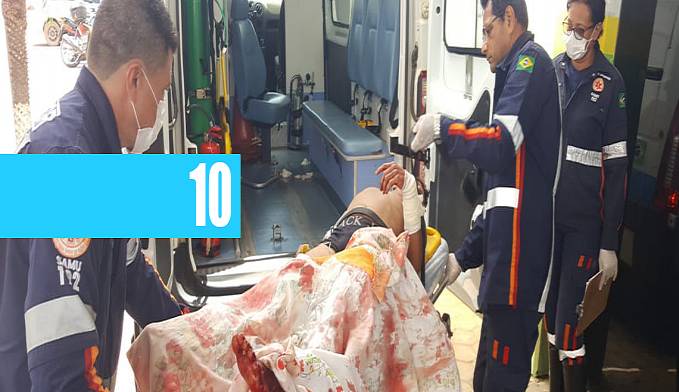 DURANTE BEBEDEIRA, HOMEM SURTA E TENTA MATAR AMIGO COM UMA FACA - News Rondônia