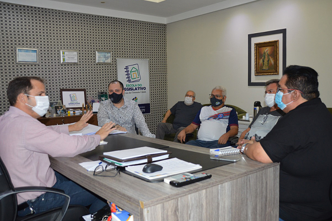 Escola do Legislativo, Sinjor e Unir fecham parceria para realizar curso de capacitação - News Rondônia