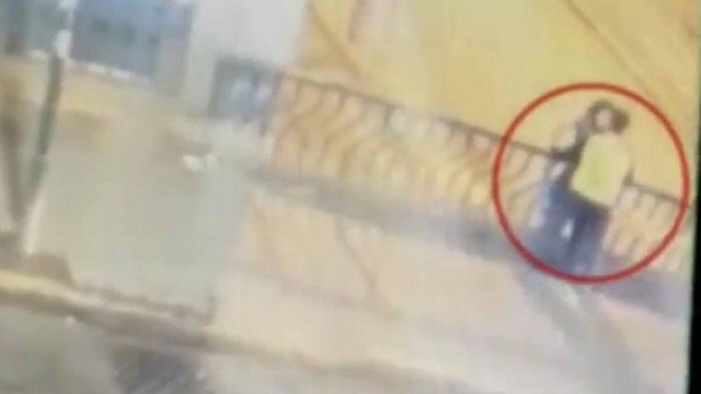 ÚLTIMAS CARÍCIAS: CASAL MORRE AO CAIR DURANTE BEIJOS E ABRAÇOS EM PONTE - VÍDEO - News Rondônia