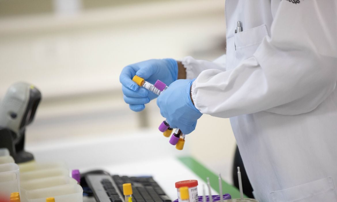 Dose de reforço para todos requer mais dados, diz infectologista - News Rondônia