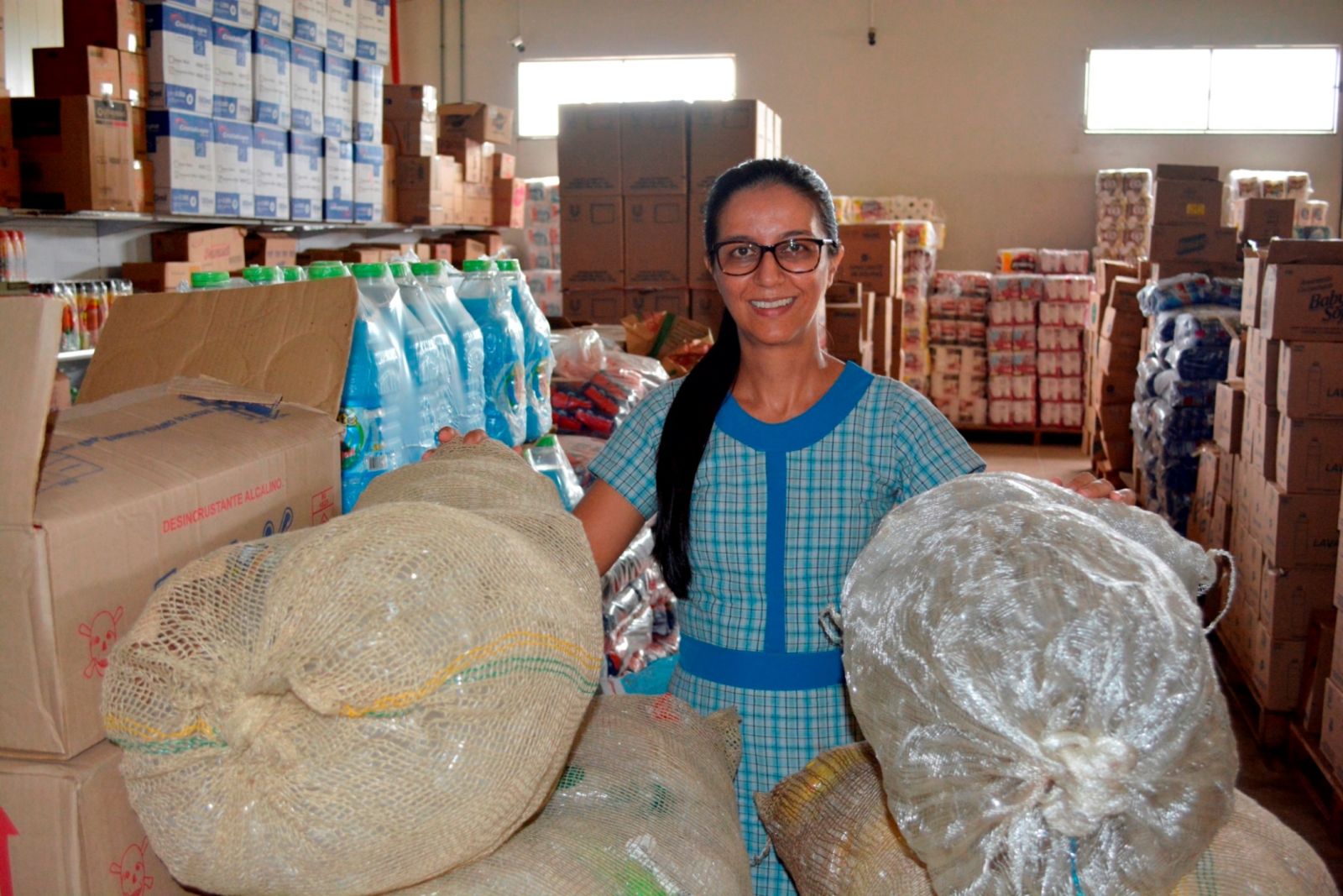 EMPRESÁRIA DE ARIQUEMES APOSTA NA RECICLAGEM EM SUPERMERCADO - News Rondônia