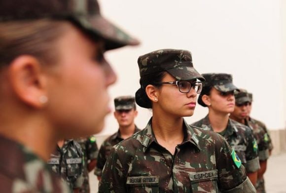 DISPARA O NÚMERO DE MULHERES MILITARES QUE VÃO CONCORRER ÀS ELEIÇÕES - News Rondônia