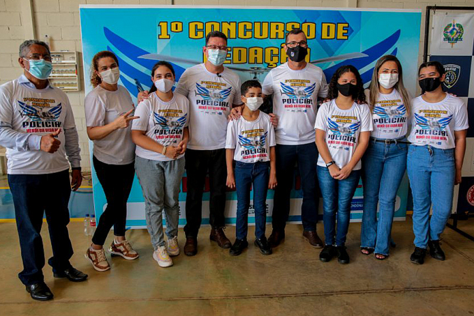 Estudantes vencedores do concurso de redação são premiados pelo Governo de Rondônia - News Rondônia