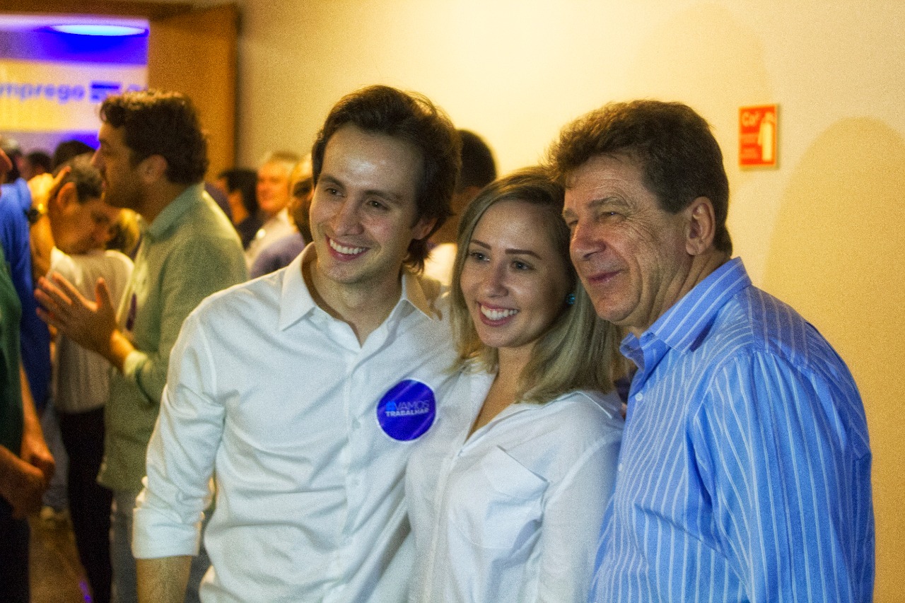 LIDERANÇAS POLÍTICAS DECLARAM APOIO AO PROJETO DE JUNIOR RAPOSO PARA A RENOVAÇÃO DA ASSEMBLEIA LEGISLATIVA DE RONDÔNIA - News Rondônia