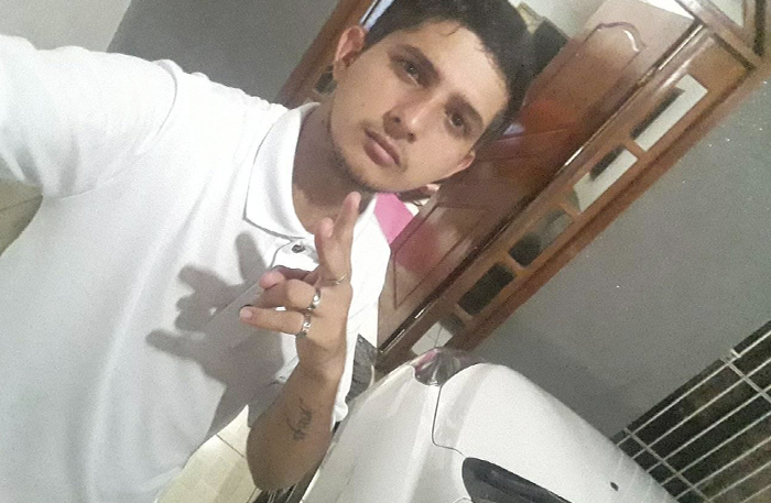 VAZOU - Antes de ser morto, jovem foi espancado por mais de 50 membros de facção - OUÇA - News Rondônia