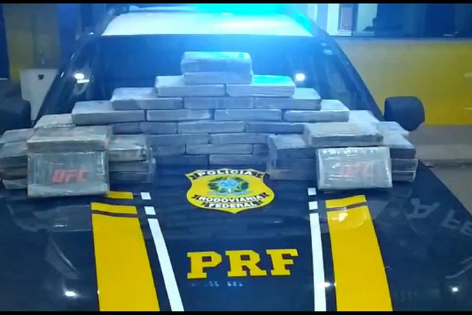 TRÁFICO DE DROGAS; FRONTEIRA: PRF apreende 54,48 Kg de cocaína em RO - News Rondônia