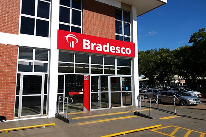 Agência do Bradesco é fechada em Porto Velho pela Justiça do Trabalho por falta de ar refrigerado - News Rondônia