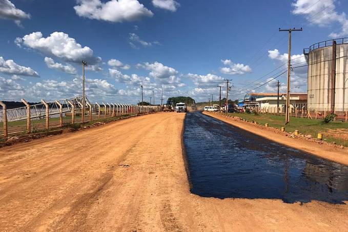 SERVIÇOS - Governo de Rondônia prossegue com obras na Estrada do Belmont; mais um quilômetro da via é asfaltado - News Rondônia