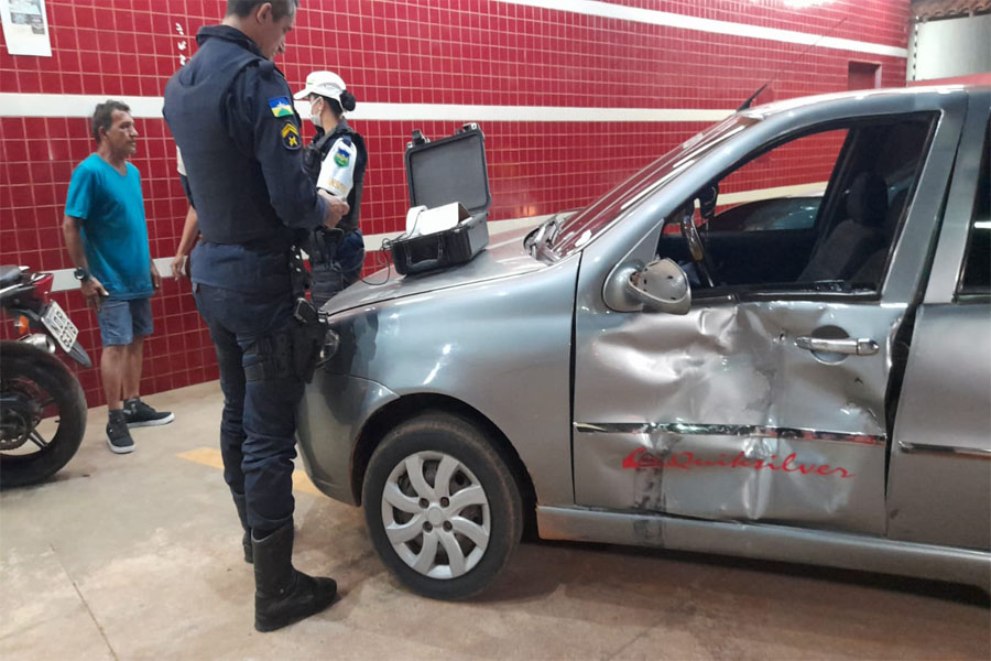 IMPRUDENTE: Idoso bêbado causa grave acidente e tenta fugir sem prestar socorro as vítimas - News Rondônia