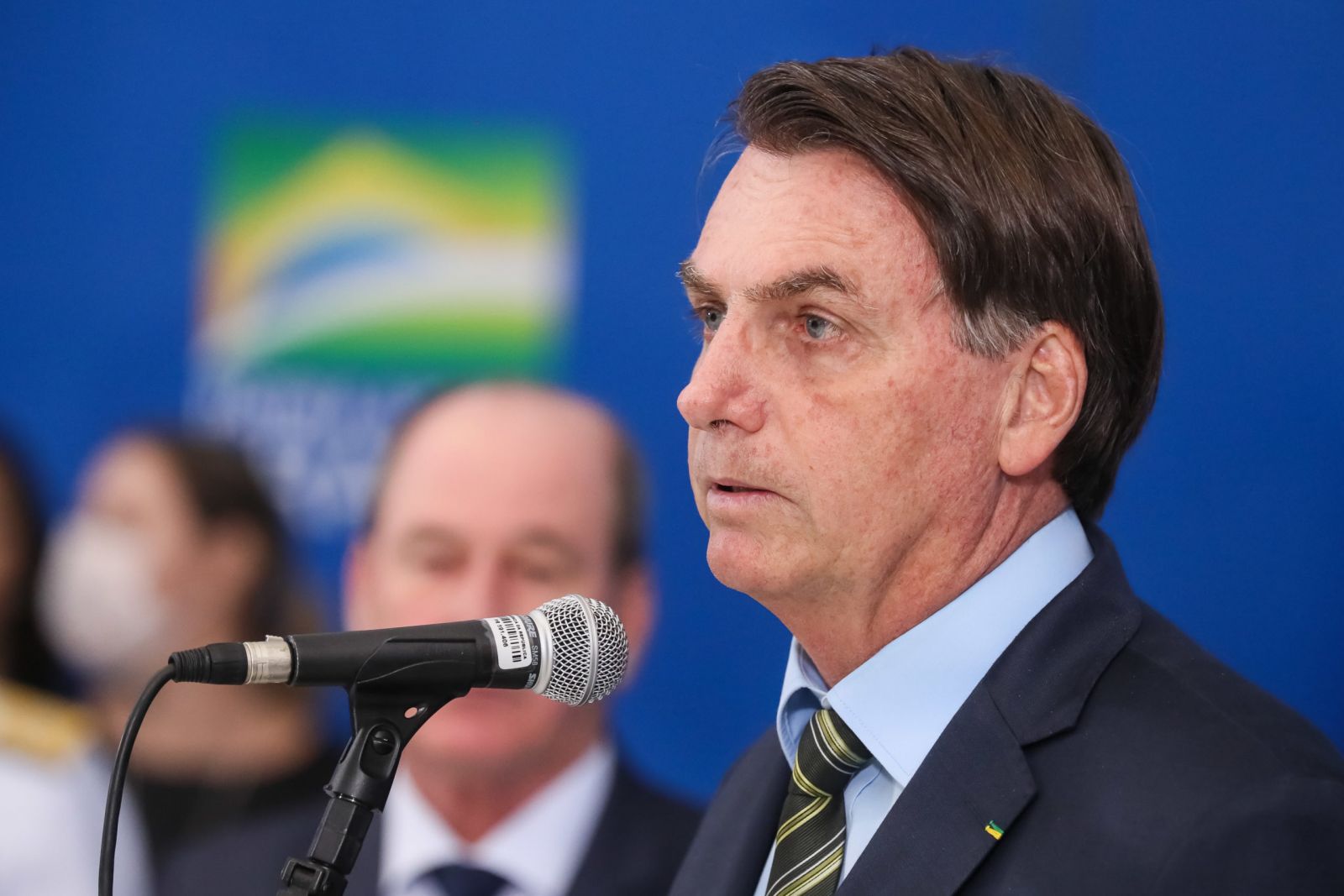 DECISÃO: BOLSONARO SUSPENDE OBRIGATORIEDADE DE DIAS MÍNIMOS DO ANO LETIVO, MAS MANTÉM CARGA HORÁRIA EM MEIO À PANDEMIA - News Rondônia