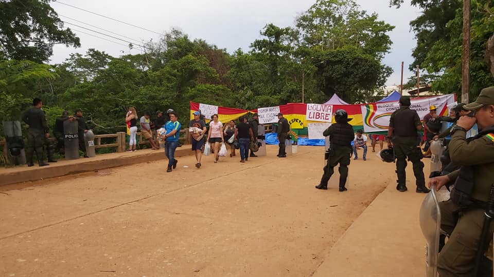 PROTESTOS NA BOLÍVIA: PONTES NA FRONTEIRA COM O ACRE SEGUEM BLOQUEADAS HÁ TRÊS DIAS - News Rondônia