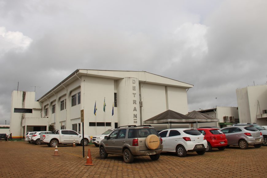 TEMPORARIAMENTE: Detran suspende atendimento presencial em cumprimento ao novo Decreto; usuários podem acessar os serviços online - News Rondônia